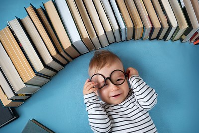 Pros and Cons of Teaching Babies to Read