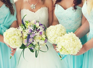 How to Deal with Bossy Bridesmaids