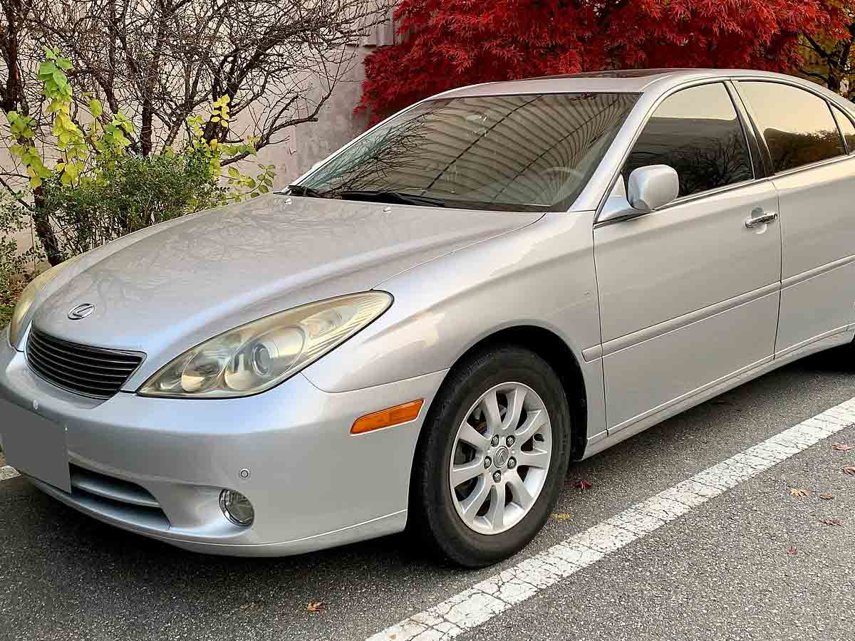 Lexus ES