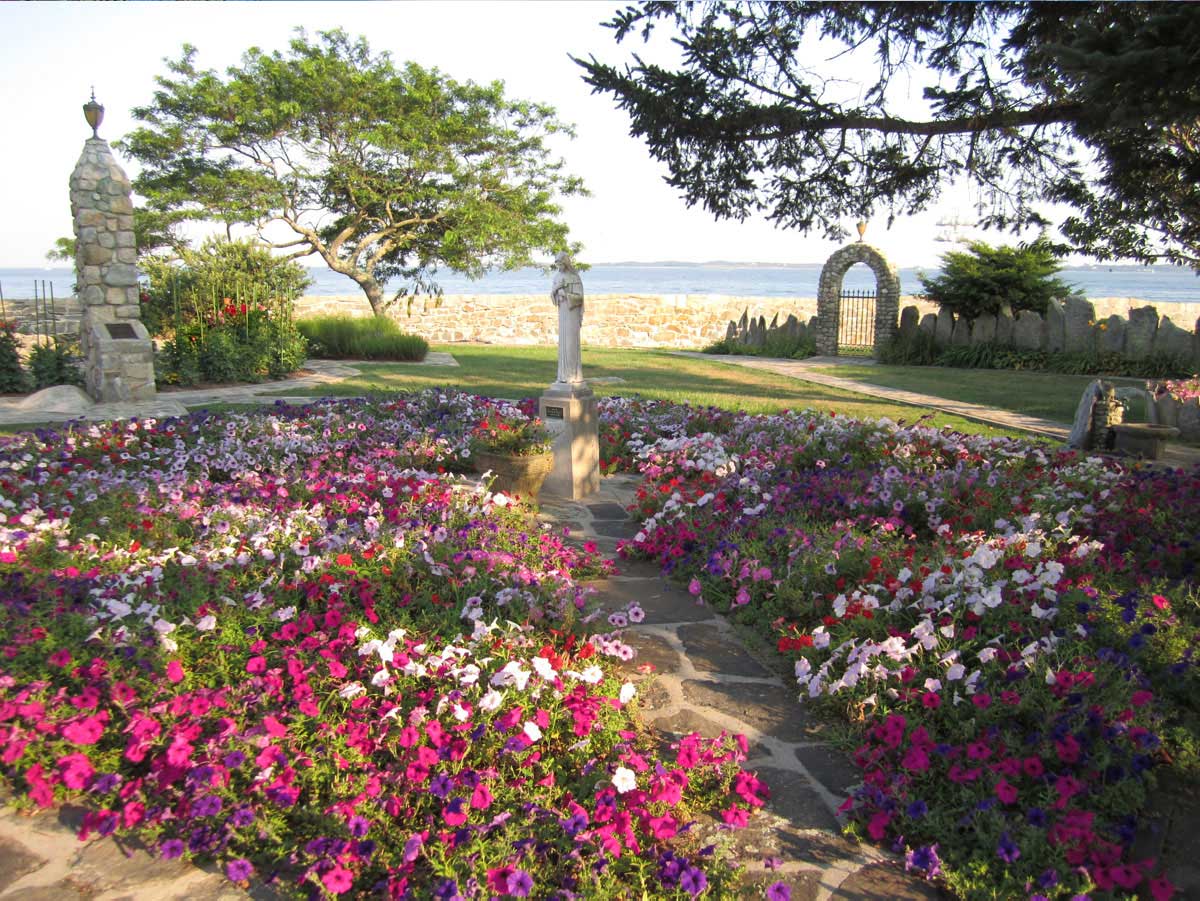 Connecticut - St. Edmund's Severed Arm