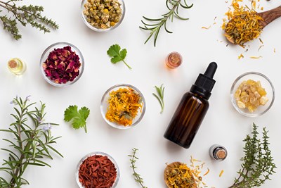 Aromatherapy & Essential Oils: 5 Simple Answers to Your Questions
