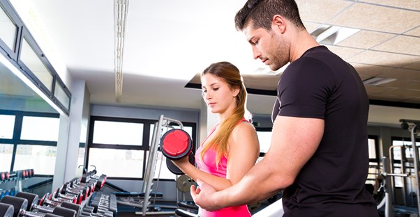 a woman who knows what questions to ask a personal trainer